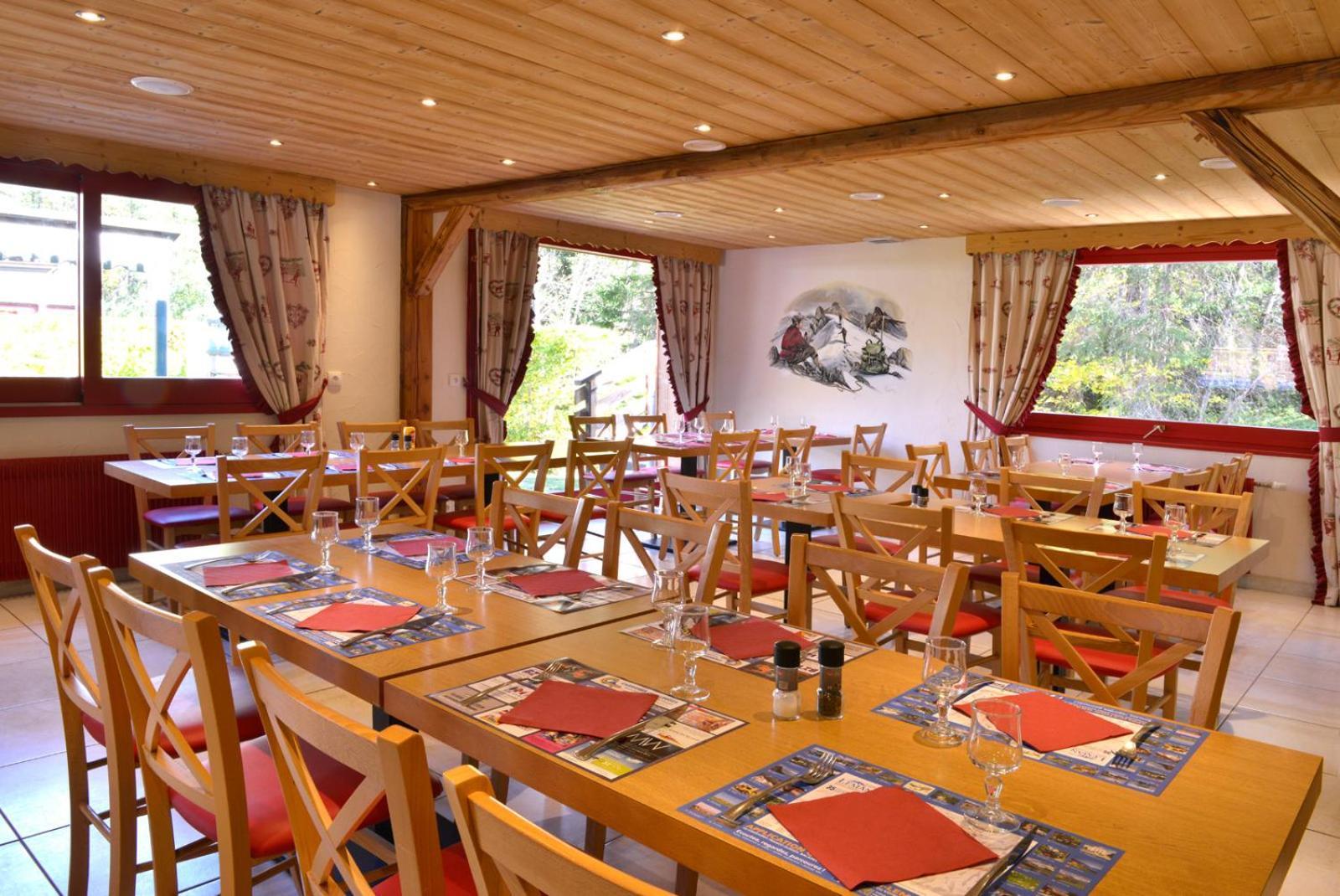 Auberge De La Dranse Chatel Exterior photo